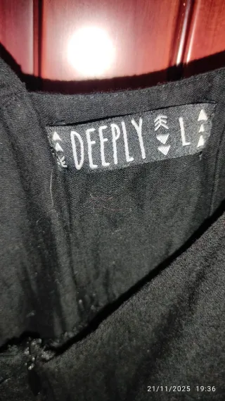 Top negro tirantes cruzados