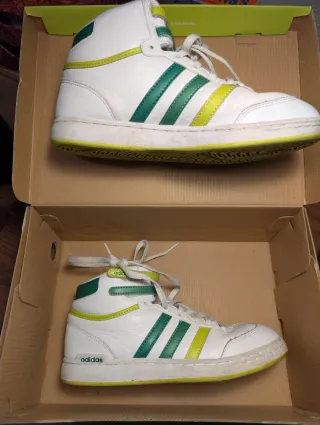 Zapatillas Adidas Retrobasket Blancas y Verdes