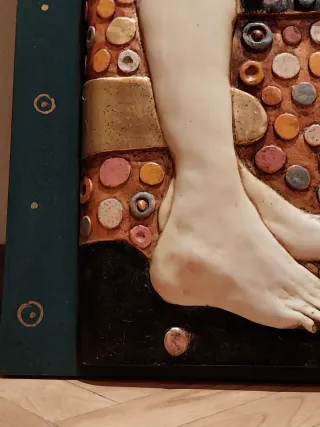 Bajorrelieve Las Tres Edades Klimt