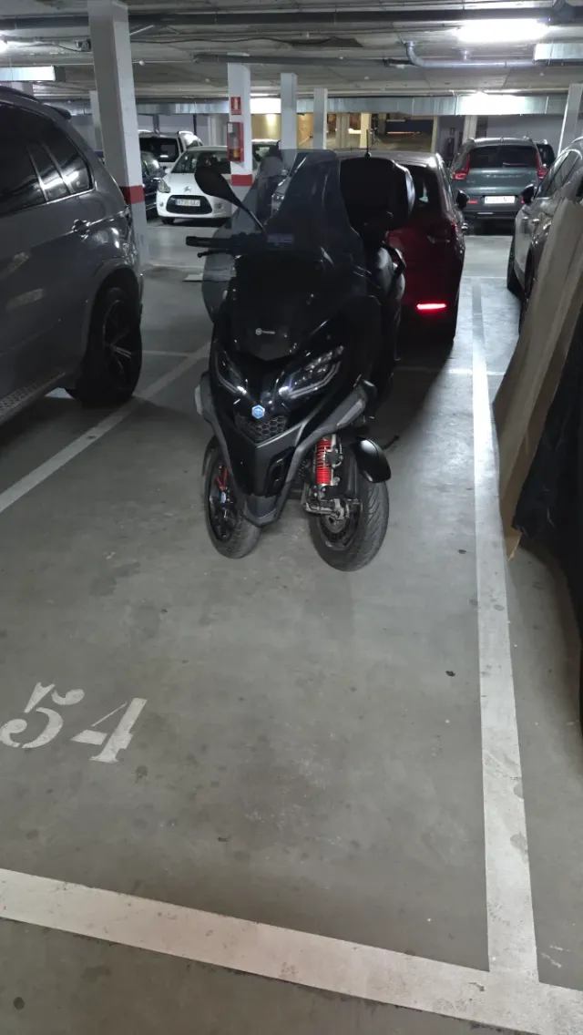 Triciclo PIAGGIO MP3 400 HPE AÑ0 10/04/2023