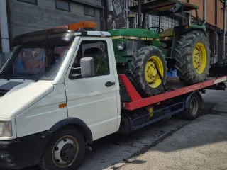 SERVICIO DE GRÚA Y PORTES DE VEHÍCULOS – TODA ESPA