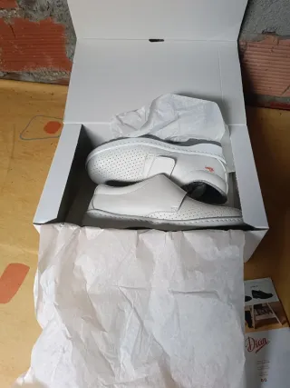 Zapatos DIAN blancos mujer