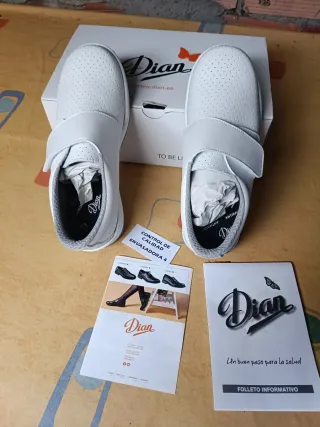 Zapatos DIAN blancos mujer
