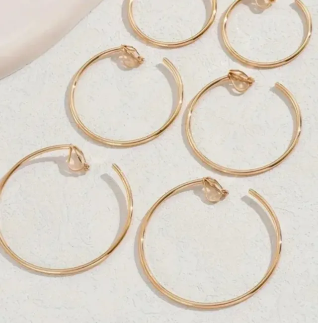 3 pares de aros dorados metálicos