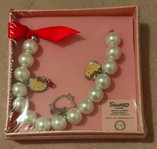 Pulsera Perlas Hello Kitty y llavero móvil