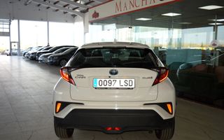 TOYOTA C-HR 125H Active