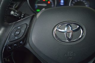 TOYOTA C-HR 125H Active