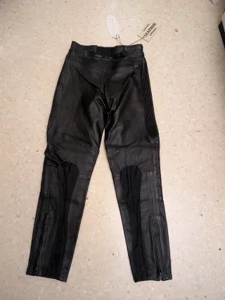 Pantalones de cuero Hi-line negros