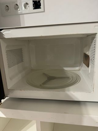 Microondas blanco Orbegozo