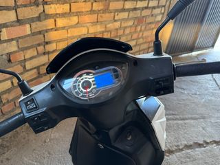 Moto 125cc SYM Symphony Blanca