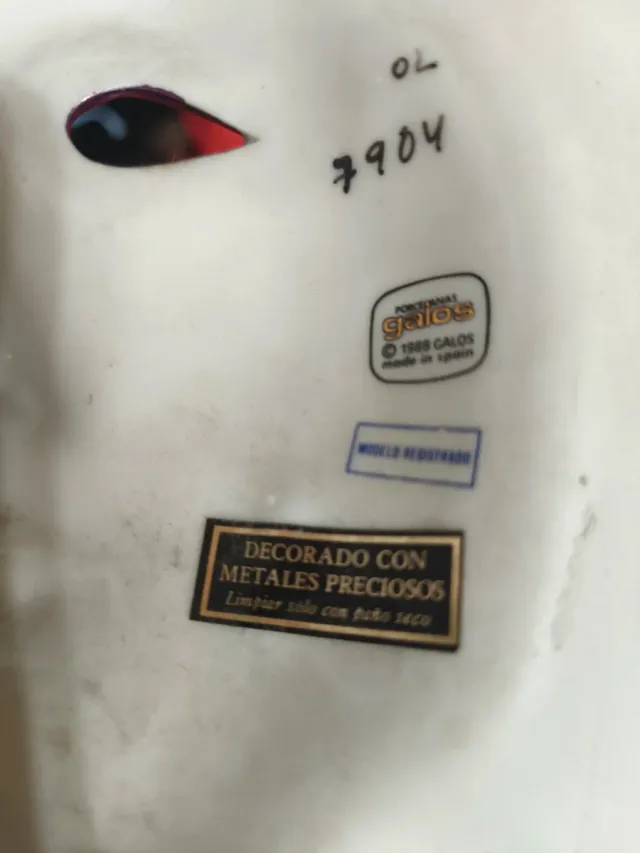 2 Mascaras Venecianas Cerámica y Metal