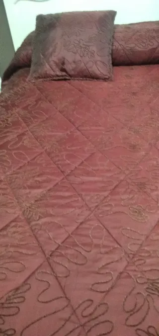 Edredón Cama 1.50 a 1,80m + cojines