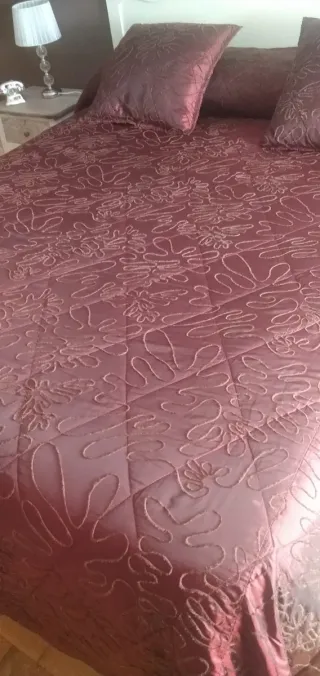 Edredón Cama 1.50 a 1,80m + cojines