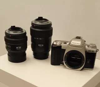 Cámara Pentax MZ-50 Plata y Negra