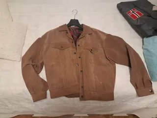 Cazadora de piel vuelta marrón