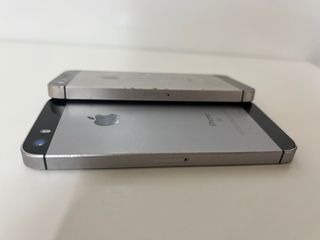 Lote 2 iPhone SE A1723 despieces