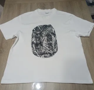 Camiseta Bershka Blanca Estampada