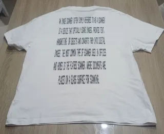 Camiseta Bershka Blanca Estampada