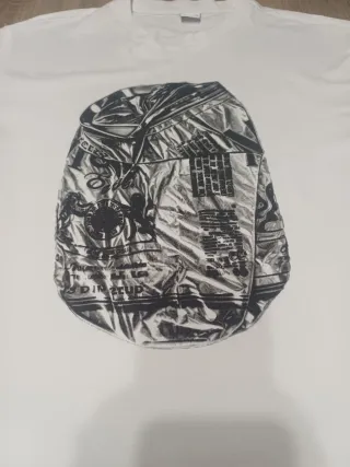 Camiseta Bershka Blanca Estampada