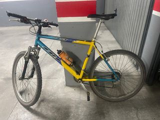 2 Bicicletas de Montaña CONOR y BH