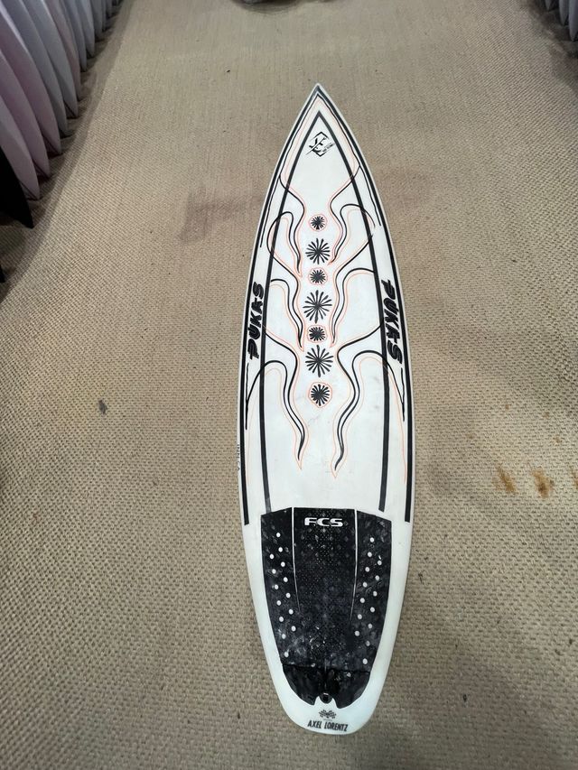 Tabla Surf Pukas Darker Axel Lorentz