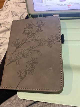 Custodia Kobo Clara 2E kwmobile Grigia