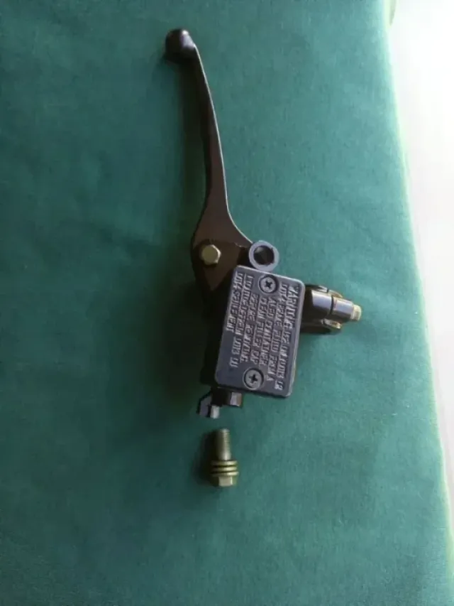 Bomba de freno delantera Nueva