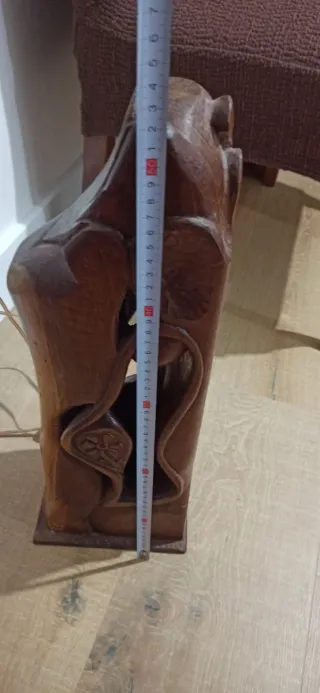 Lámpara de madera hecha a mano arte uruguayo