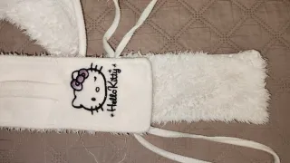 Conjunto Hello Kitty gorro, bufanda y manoplas