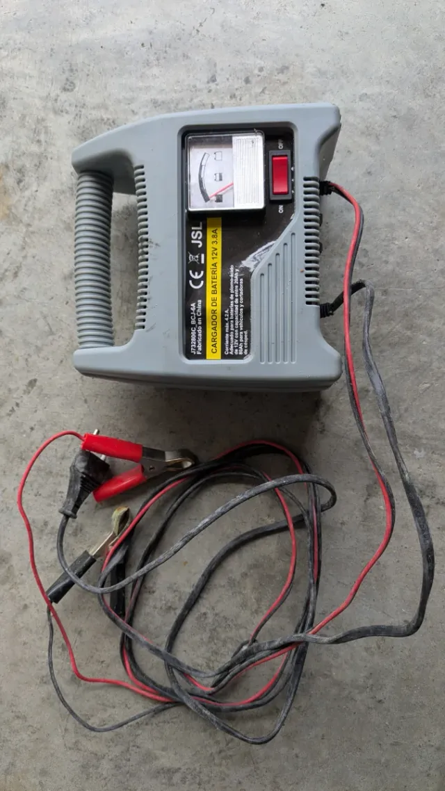 Cargador Batería 12V