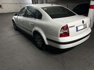 Volkswagen Passat 2003