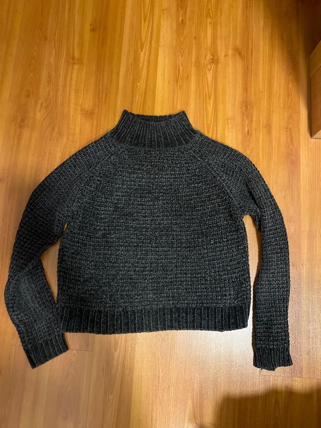 Jersey suave gris cuello alto