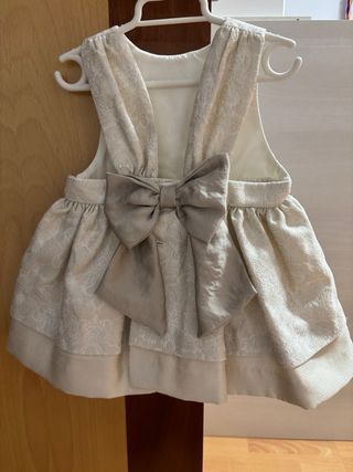Vestido de fiesta niña beige