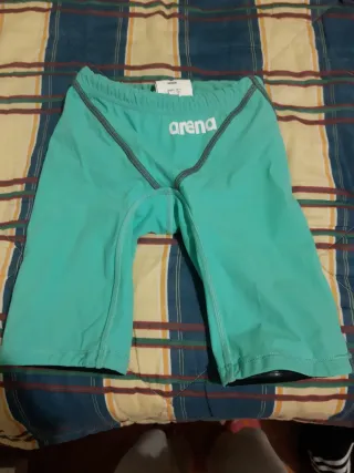 Bañador competición niño Arena talla 30