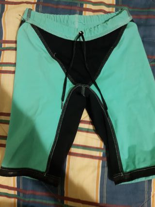 Bañador competición niño Arena talla 30