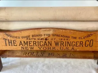Antiguo escurridor de ropa American Wringer Co.