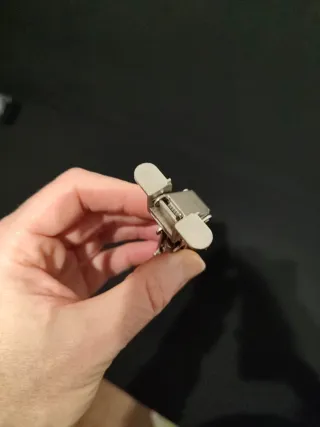 2 Bisagras8 ALK Clip CAM 105º La bisagra Clip CAM