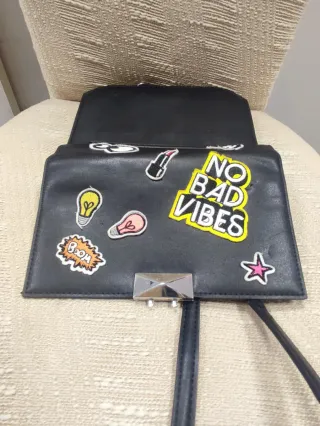 Borsetta donna nera con patch