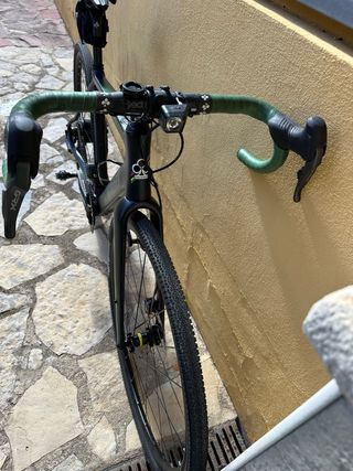 Bicicleta Colnago Gravel Negra