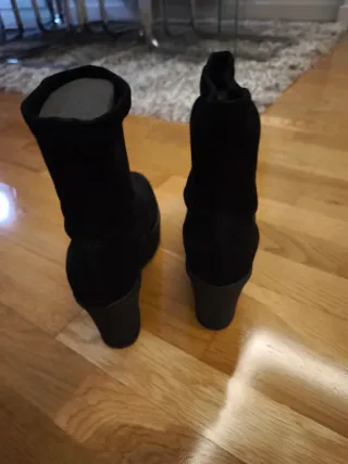 Botín Inuovo elástico negro talla 41