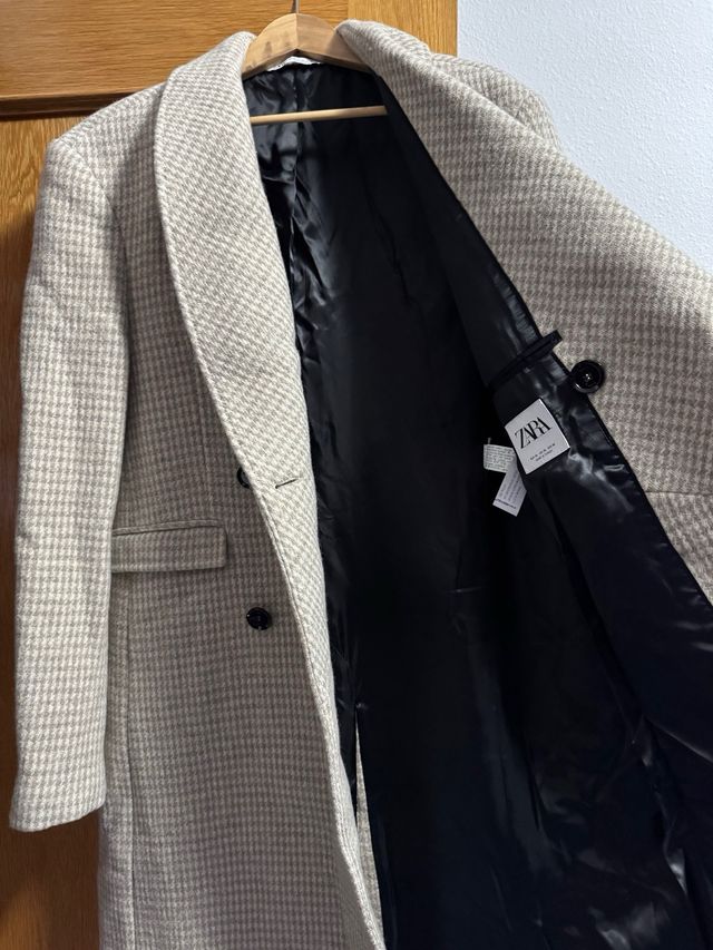 Abrigo doble botonadura beige y gris