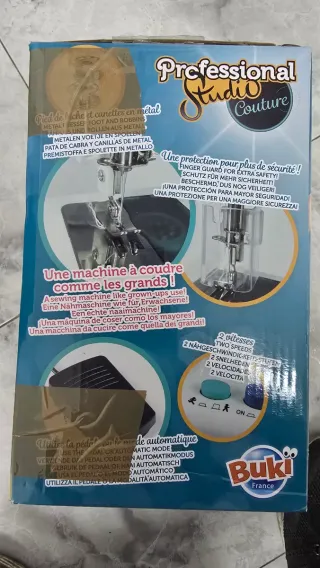 Máquina de coser Buki