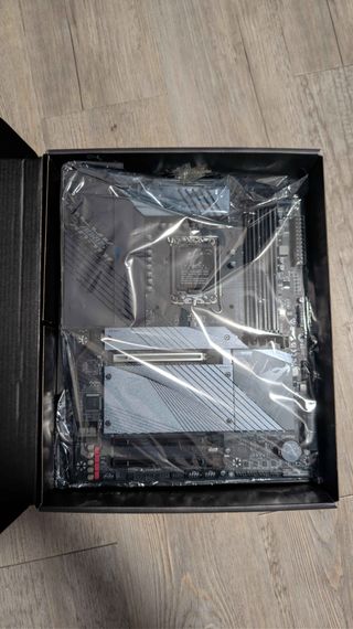 Placa Gigabyte Z690 Aorus Elite DDR4