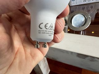 Focos LED y halógenos para techo