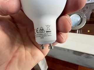 Focos LED y halógenos para techo