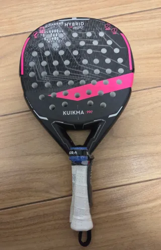 Pack Pala Padel Kuikma + Funda + Pelotas.