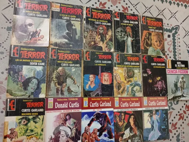 Lote de 31 novelas antiguas bolsilibros de terror