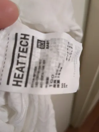 Uniqlo Camiseta Térmica Cuello Alto para niño 100