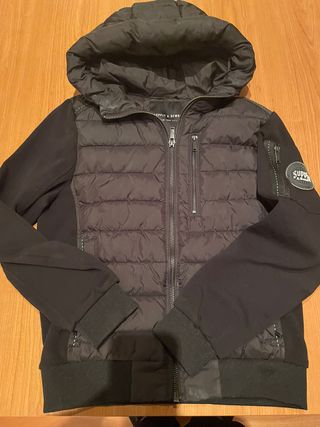 Anorak con capucha negro