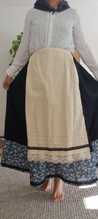 Traje completo 95cm, regional,casera,aldeana,neska